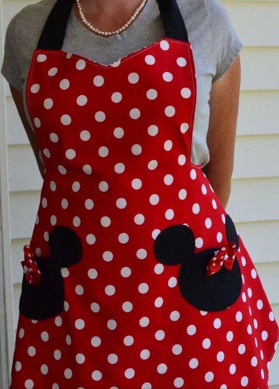DELANTAL DISEÑO MICKEY MOUSE